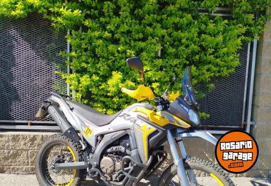 Motos - Voge RALLY 300CC 2024 Nafta 2560Km - En Venta