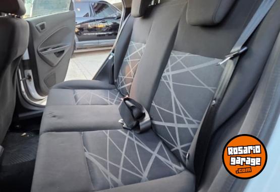 Autos - Ford Fiesta Kinetic 1.6 S Plus 2014 Nafta 125000Km - En Venta