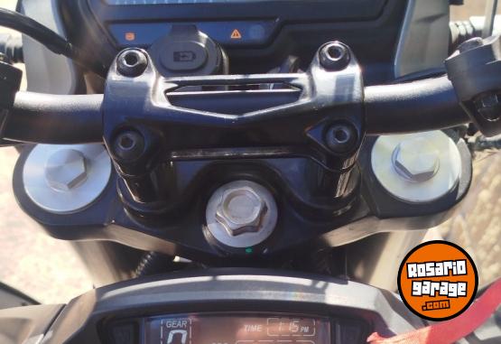 Motos - Bajaj DOMINAR 400CC 2023 Nafta 9038Km - En Venta