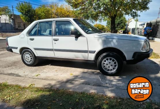 Autos - Renault 18 TXE 1989 Nafta 200000Km - En Venta
