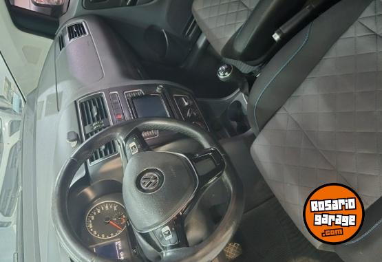 Autos - Volkswagen SURAN 1.6 HIGHLINE 2018 Nafta 97000Km - En Venta