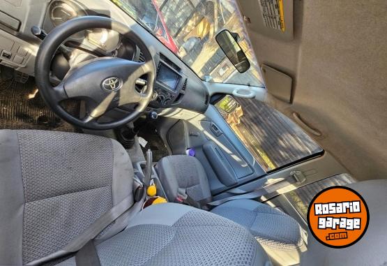 Camionetas - Toyota Hilux 2007 Diesel 173000Km - En Venta