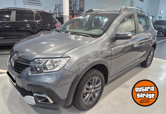 Autos - Renault SANDERO STEPWAY INTENSE 2022 Nafta 32000Km - En Venta