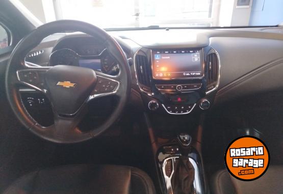 Autos - Chevrolet Cruze 5P LTZ 2021 Nafta 92000Km - En Venta