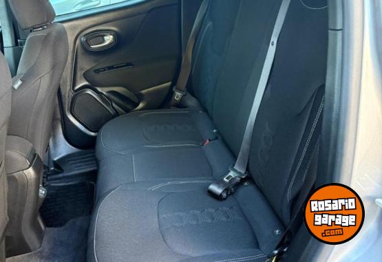 Autos - Chrysler Jeep Renegade Sport 1.8 2024 Nafta 25000Km - En Venta