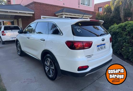 Camionetas - Kia Sorento 2018 Nafta 165000Km - En Venta