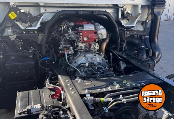 Camiones y Gr�as - TOYOTA HINO 816 serie 300 - En Venta