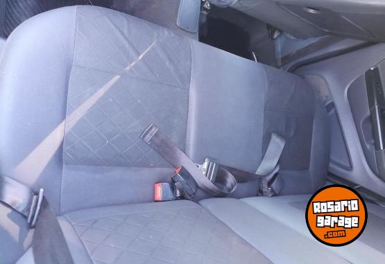 Autos - Volkswagen Suran Highline 2014 Nafta 107000Km - En Venta