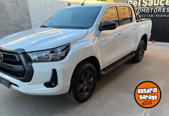 Camionetas - Toyota Hilux Sr 2022 Diesel 29000Km - En Venta