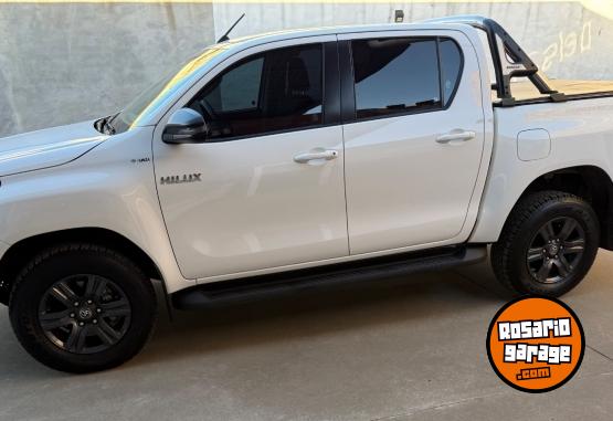 Camionetas - Toyota Hilux Sr 2022 Diesel 29000Km - En Venta