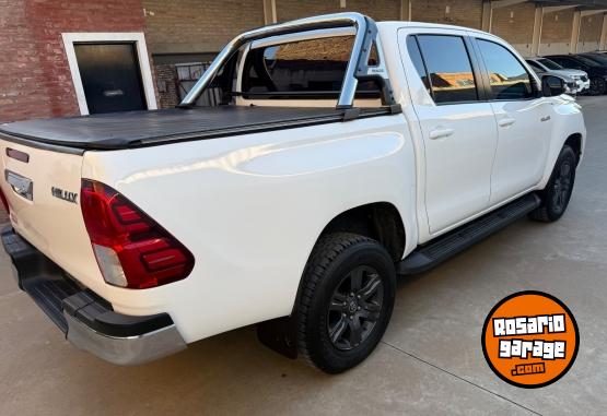 Camionetas - Toyota Hilux Sr 2022 Diesel 29000Km - En Venta