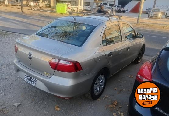Autos - Volkswagen Voyage 2014 GNC 180000Km - En Venta