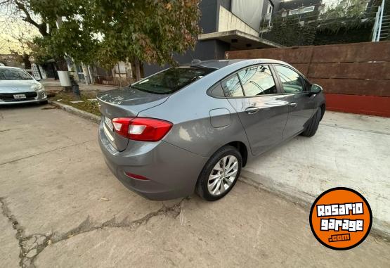Autos - Chevrolet Cruze LT sedan 2017 Nafta 125000Km - En Venta