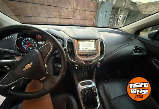 Autos - Chevrolet Cruze LT sedan 2017 Nafta 125000Km - En Venta