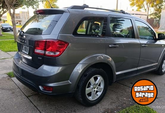 Camionetas - Dodge Journey 2013 GNC 185000Km - En Venta