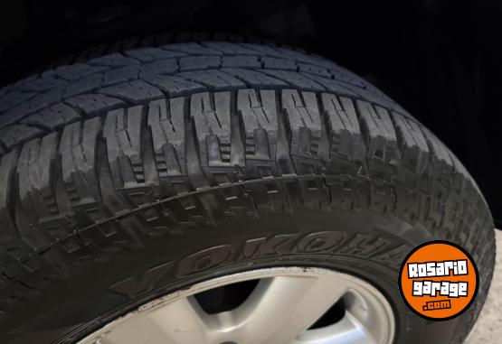Camionetas - Toyota Hilux SW4 SRV 2011 Diesel 303000Km - En Venta