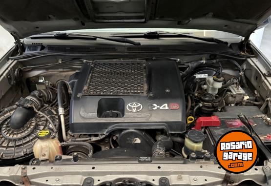 Camionetas - Toyota Hilux SW4 SRV 2011 Diesel 303000Km - En Venta