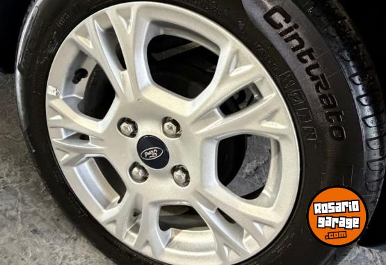 Autos - Ford Fiesta 2015 Nafta 117000Km - En Venta