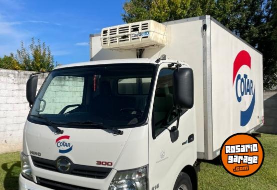 Camiones y Gr�as - HINO 300 - 816 - En Venta
