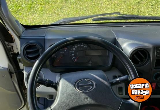 Camiones y Gr�as - HINO 300 - 816 - En Venta