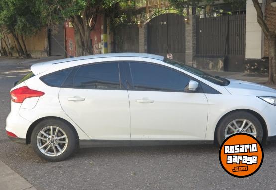 Autos - Ford FORD FOCUS III SE 2.0 2017 Nafta 102000Km - En Venta
