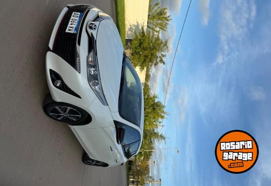 Autos - Toyota Yaris S 2019 Nafta 98000Km - En Venta