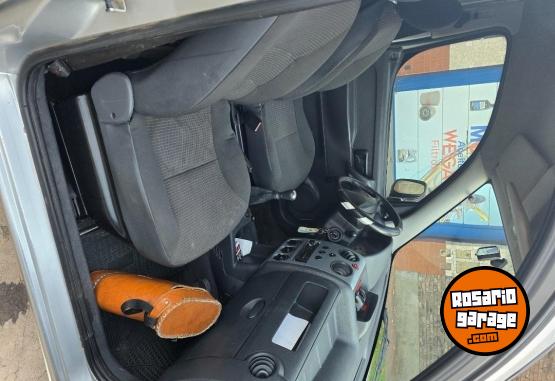 Utilitarios - Citroen Berlingo 2013 GNC 175000Km - En Venta