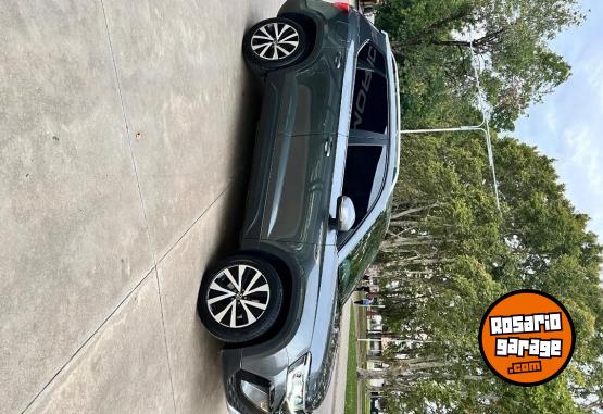 Autos - Volkswagen Taos 2021 Nafta 74000Km - En Venta
