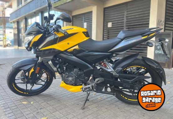Motos - Bajaj Rouser NS 200 2021 Nafta 22000Km - En Venta