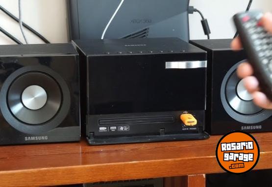 Electr�nica - minicomponente samsung + pendrive - En Venta