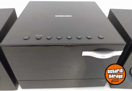 Electr�nica - minicomponente samsung + pendrive - En Venta
