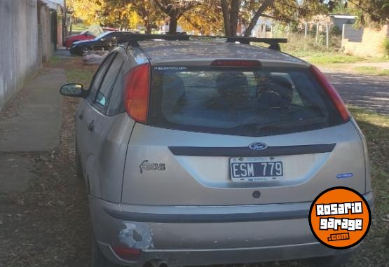 Autos - Ford Focus ambiente 5p 2005 GNC 300000Km - En Venta