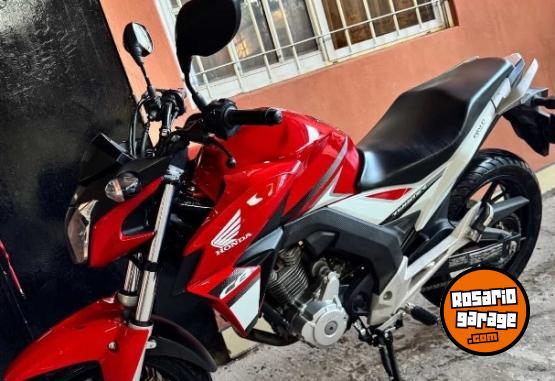 Motos - Honda Cb250 2018 Nafta 20000Km - En Venta