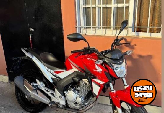 Motos - Honda Cb250 2018 Nafta 20000Km - En Venta
