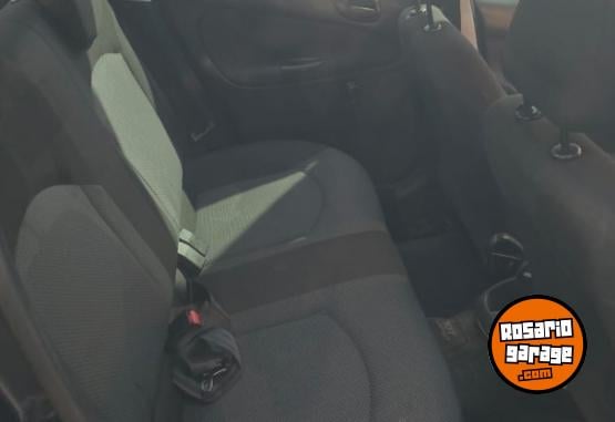 Autos - Peugeot 207 compact 2011 Nafta 83000Km - En Venta
