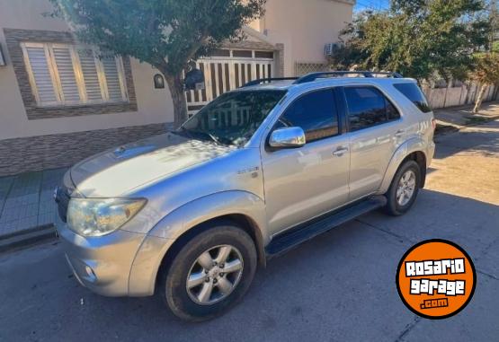 Camionetas - Toyota Hilux sw4 2009 Diesel 326000Km - En Venta
