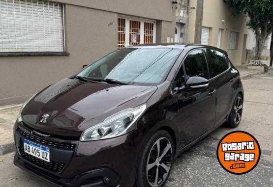 Autos - Peugeot 208 allure 2017 GNC 92000Km - En Venta