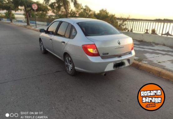 Autos - Renault Symbol 2009 GNC 290000Km - En Venta