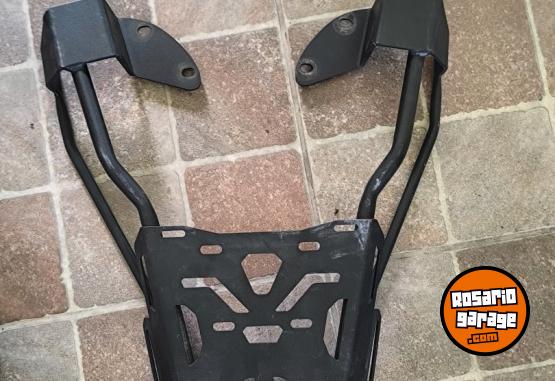Accesorios para Motos - Soporte baul nmax 155 connect - En Venta
