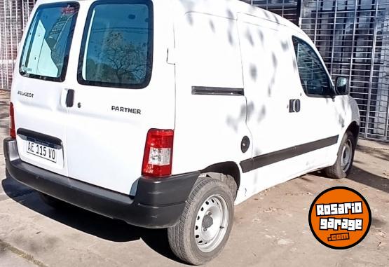 Utilitarios - Peugeot CONFORT HDI 92 2020 Diesel 70533Km - En Venta