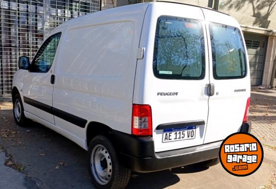 Utilitarios - Peugeot CONFORT HDI 92 2020 Diesel 70533Km - En Venta
