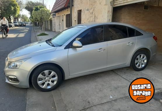 Autos - Chevrolet Cruze lt automatico 2015 Diesel 100000Km - En Venta