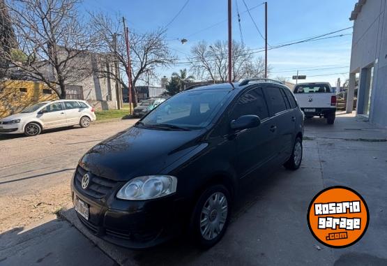 Autos - Volkswagen Suran 1.6 Confortline 2010 Nafta 150000Km - En Venta