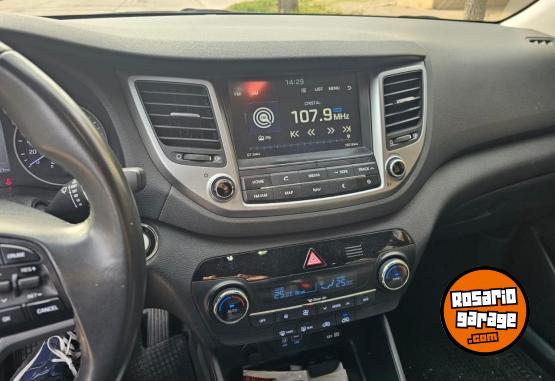 Camionetas - Hyundai TUCSON 2.0 4WD CRDI 2018 Diesel 126800Km - En Venta