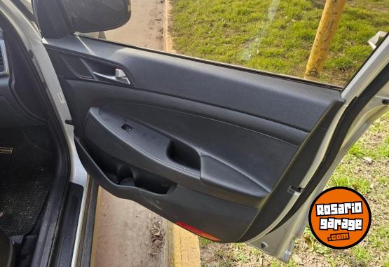Camionetas - Hyundai TUCSON 2.0 4WD CRDI 2018 Diesel 126800Km - En Venta