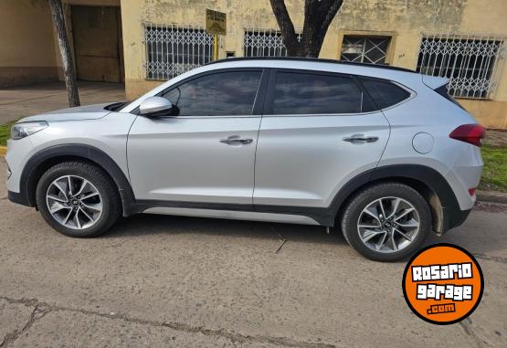 Camionetas - Hyundai TUCSON 2.0 4WD CRDI 2018 Diesel 126800Km - En Venta
