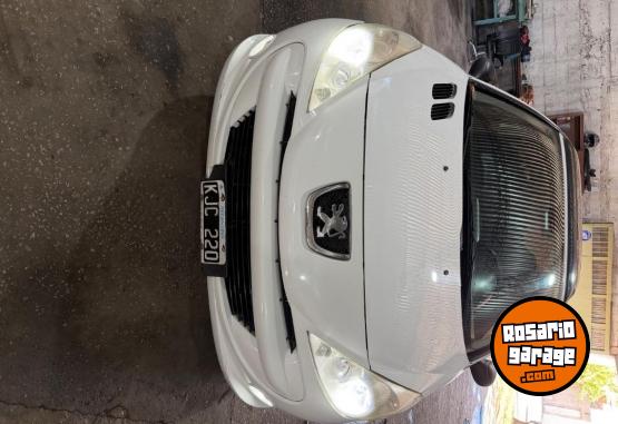 Autos - Peugeot 207 2011 Nafta 166000Km - En Venta