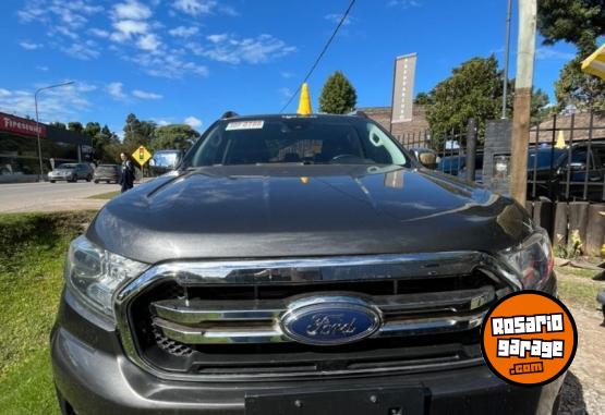 Camionetas - Ford Ranger DC 4X4 LTD AT 3.2L 2023 Diesel  - En Venta