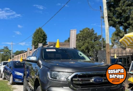 Camionetas - Ford Ranger DC 4X4 LTD AT 3.2L 2023 Diesel  - En Venta
