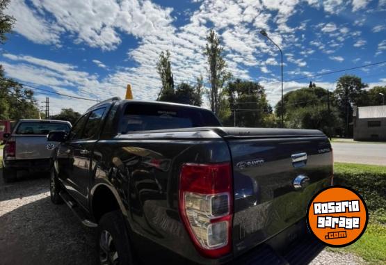 Camionetas - Ford Ranger DC 4X4 LTD AT 3.2L 2023 Diesel  - En Venta